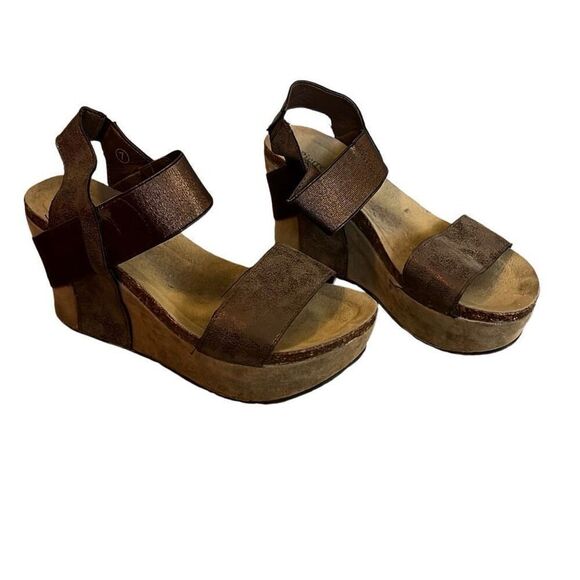 Pierre Dumas wedge sandals - Picture 1 of 3